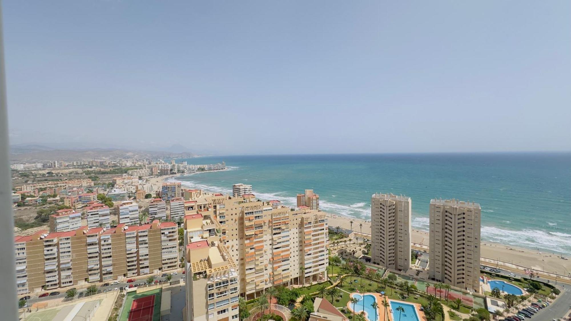 Atico A 50M Del Mar. Parking Gratis. A/C Apartment El Campello Luaran gambar