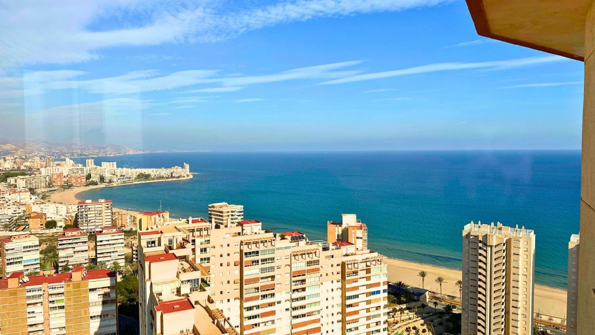 Atico A 50M Del Mar. Parking Gratis. A/C Apartment El Campello Luaran gambar