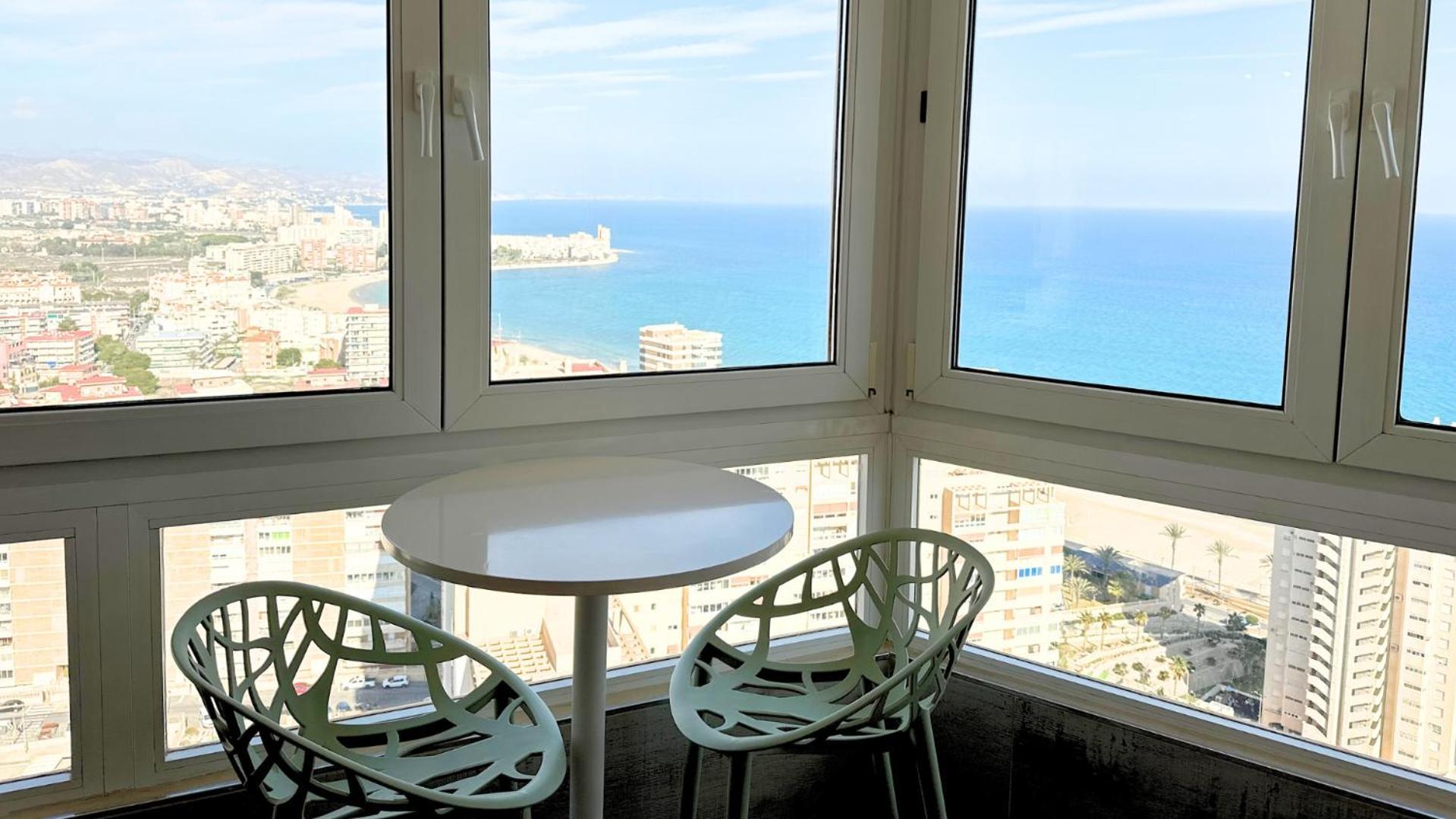 Atico A 50M Del Mar. Parking Gratis. A/C Apartment El Campello Luaran gambar