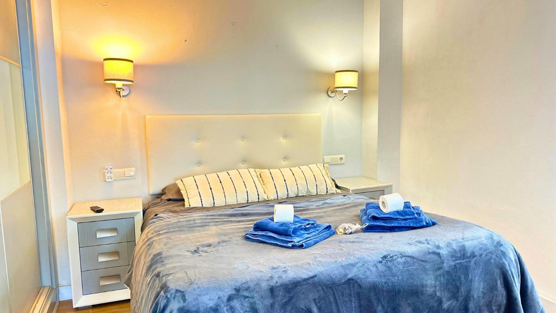 Atico A 50M Del Mar. Parking Gratis. A/C Apartment El Campello Luaran gambar