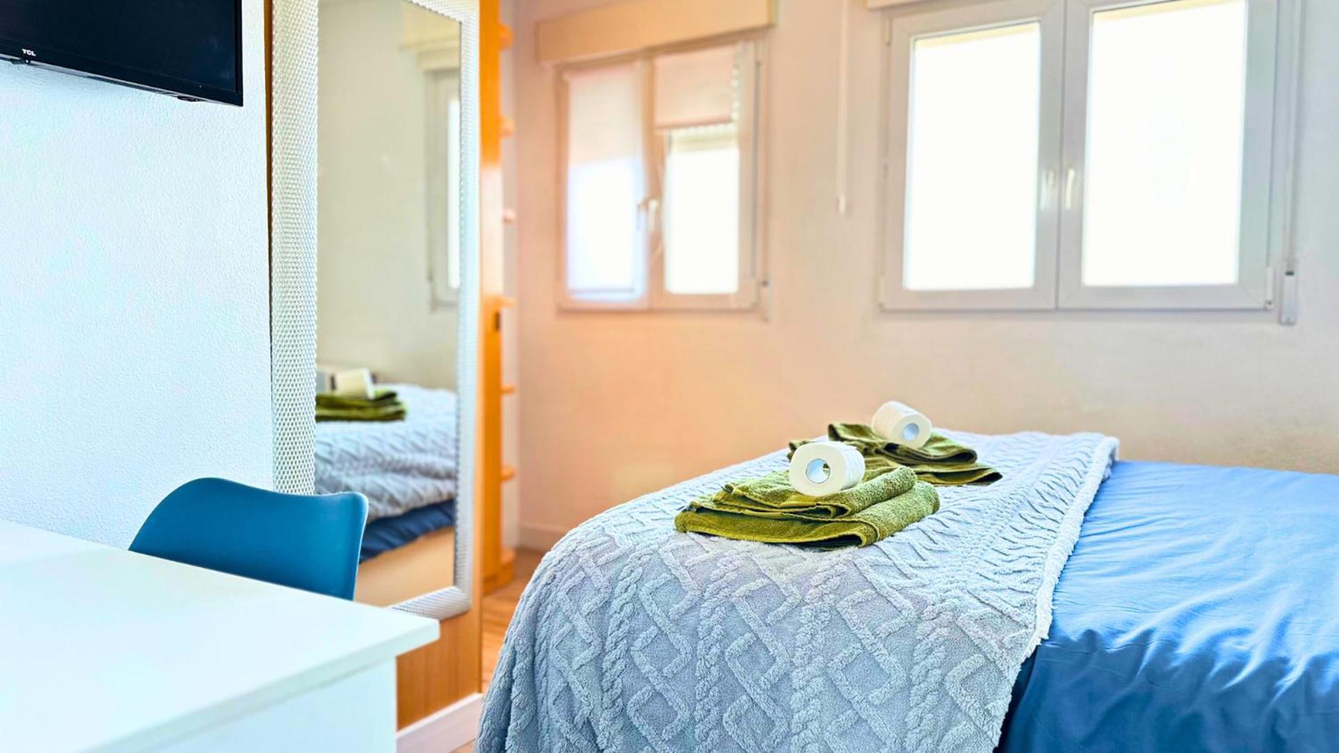 Atico A 50M Del Mar. Parking Gratis. A/C Apartment El Campello Luaran gambar